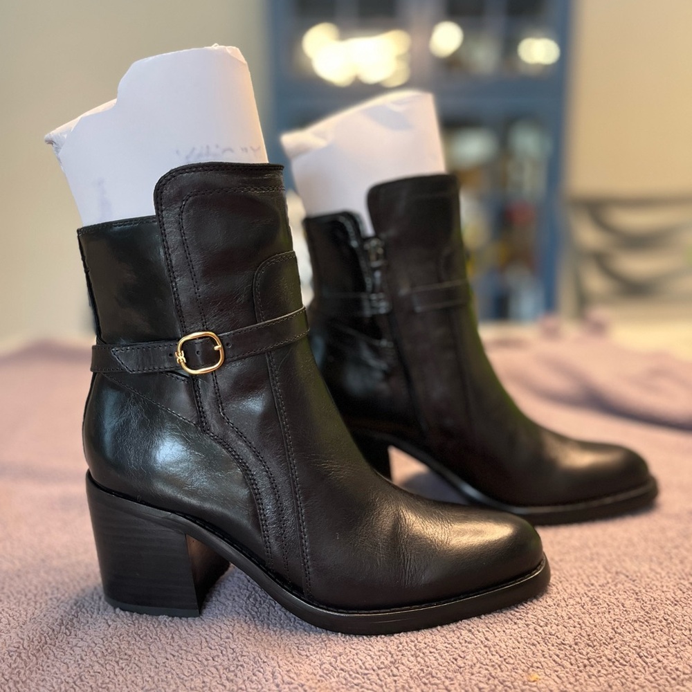 Sam Edelman Black Leather Mid-Calf Block Heel Boots with Gold Buckle
